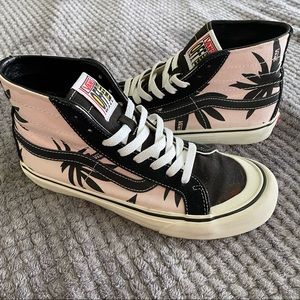 LAST CALL❤️SPECIAL EDITIONS VANS 8.5